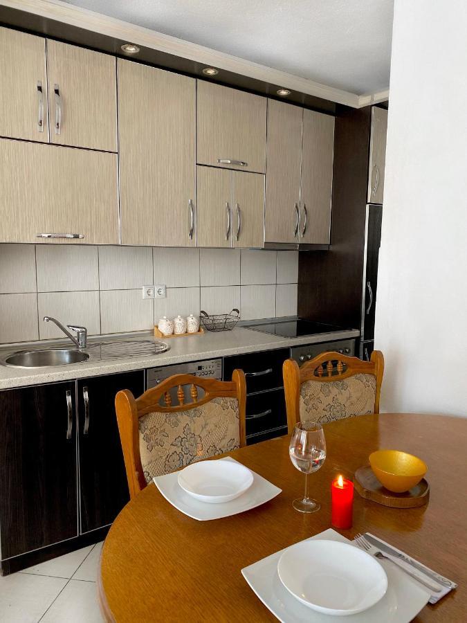 Zogu Apartments - City Center Prishtinë Ngoại thất bức ảnh